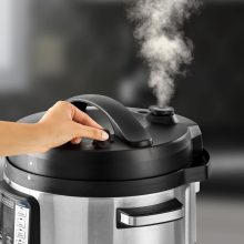 زودپز برقی بلک اند دکر مدل PCP1010-B5